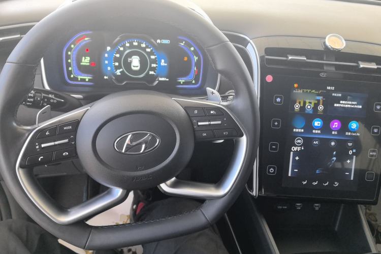 Used Hyundai Tucson 2022 Tucson L 1.5T DCT LUX Prestige Edition N Line Center Console