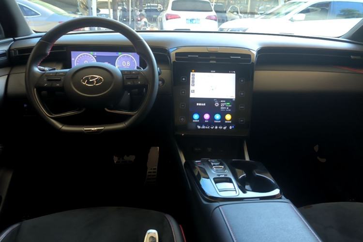 Used Hyundai Tucson 2022 Tucson L 1.5T DCT 20th Anniversary Edition N Line Center Console