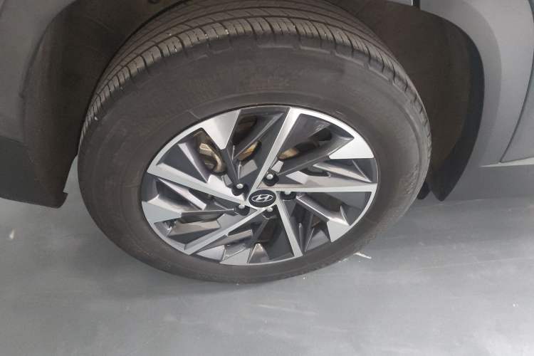 Used Hyundai Tucson 2022 Tucson L 2.0L Hybrid · Flagship Edition Exterior 4