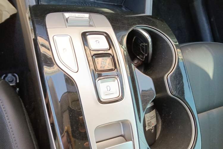 Used Hyundai Tucson 2022 Tucson L 1.5T DCT LUX Prestige Edition N Line Gear Lever