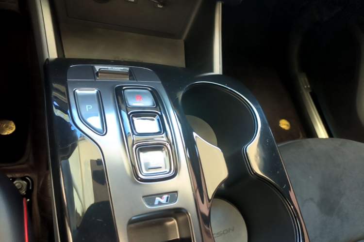 Used Hyundai Tucson 2022 Tucson L 1.5T DCT 20th Anniversary Edition N Line Gear Lever