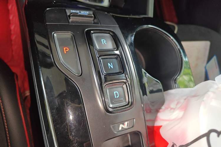 Used Hyundai Tucson 2022 Tucson L 1.5T DCT LUX Prestige Edition N Line Gear Lever