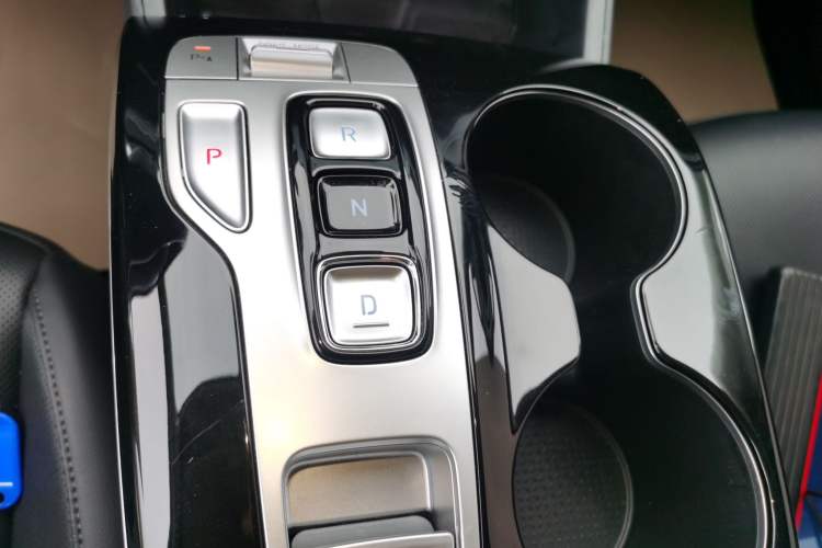 Used Hyundai Tucson 2022 Tucson L 2.0L Hybrid · Flagship Edition Gear Lever