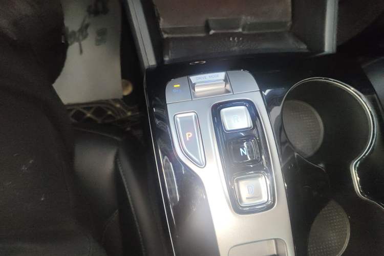 Used Hyundai Tucson 2022 Tucson L 2.0L Hybrid · Flagship Edition Gear Lever