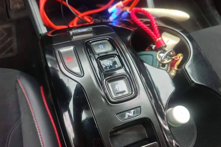 Used Hyundai Tucson 2022 Tucson L 1.5T DCT 20th Anniversary Edition N Line Gear Lever