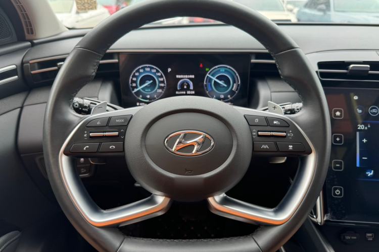 Used Hyundai Tucson 2022 Tucson L 2.0L Hybrid · Flagship Edition Interior 2