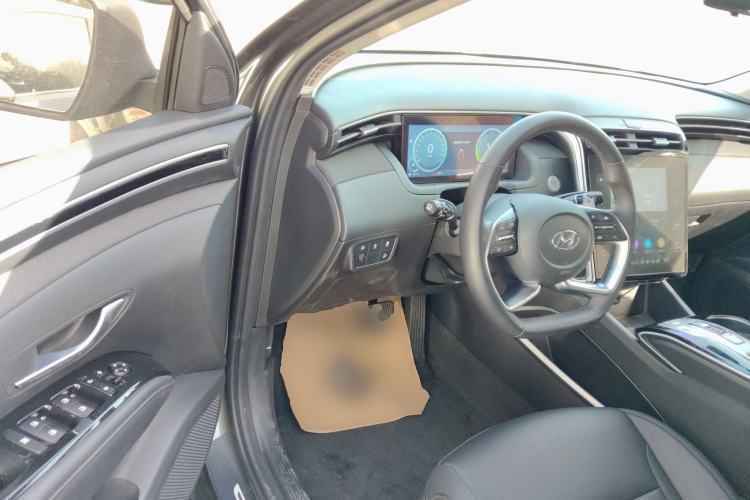 Used Hyundai Tucson 2022 Tucson L 1.5T DCT LUX Prestige Edition N Line Interior 3