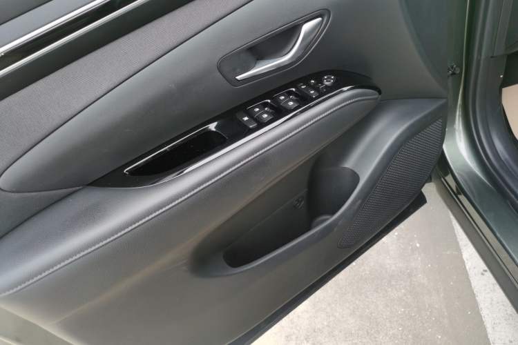 Used Hyundai Tucson 2022 Tucson L 2.0L Hybrid · Flagship Edition Left Front Door Interior