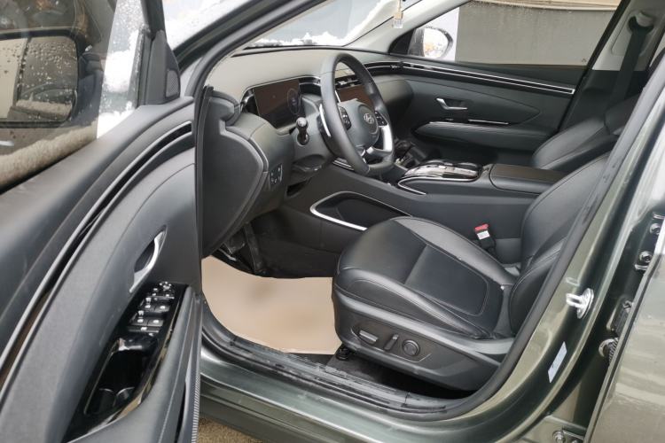 Used Hyundai Tucson 2022 Tucson L 2.0L Hybrid · Flagship Edition Left Front Seat