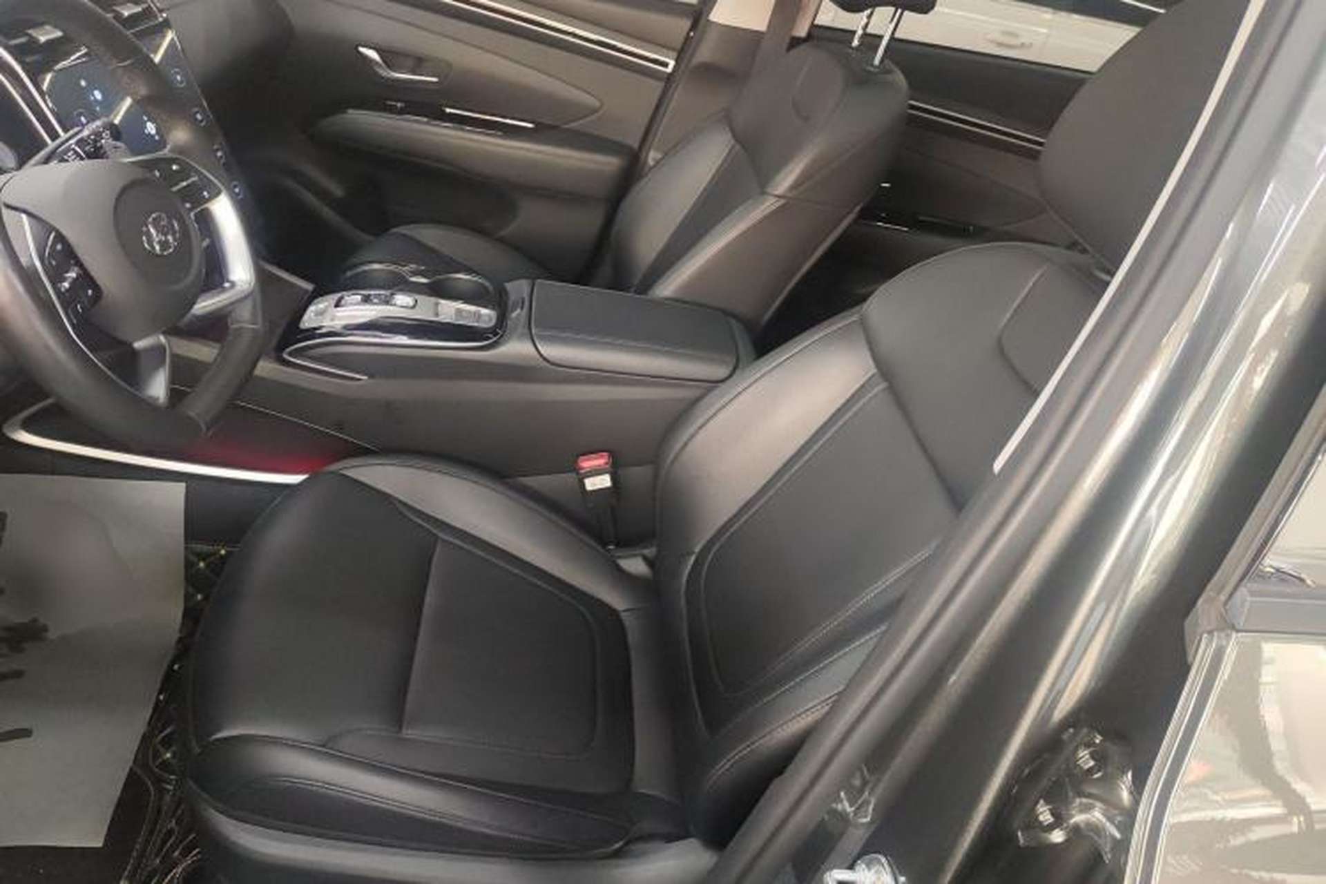 Used Hyundai Tucson 2022 Tucson L 2.0L Hybrid · Flagship Edition Left Front Seat