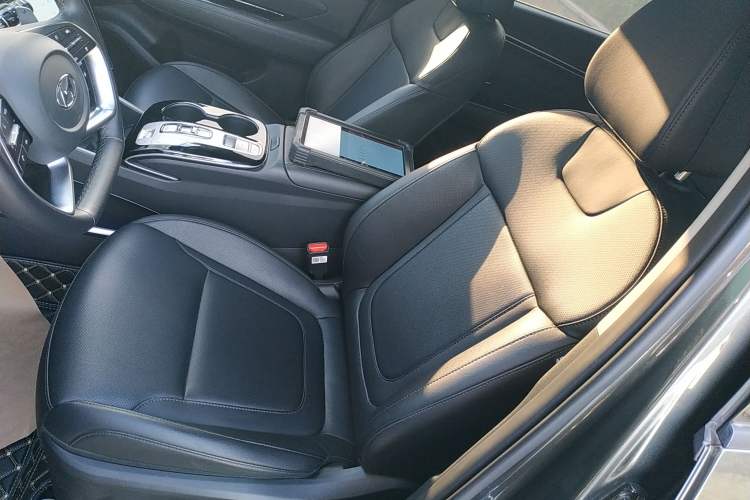 Used Hyundai Tucson 2022 Tucson L 2.0L Hybrid · Flagship Edition Left Front Seat