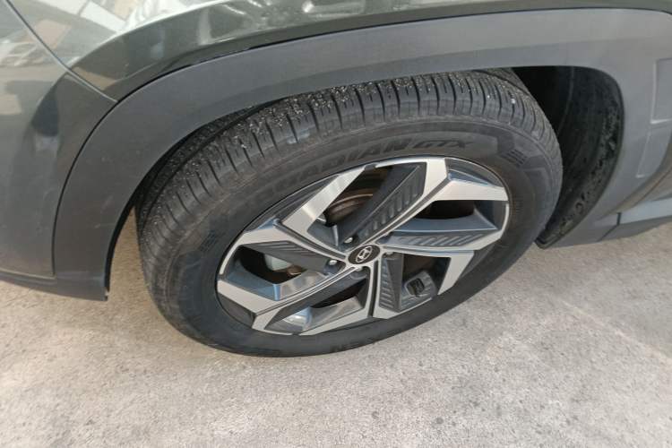 Used Hyundai Tucson 2022 Tucson L 1.5T DCT LUX Prestige Edition N Line Left Front Wheel Hub