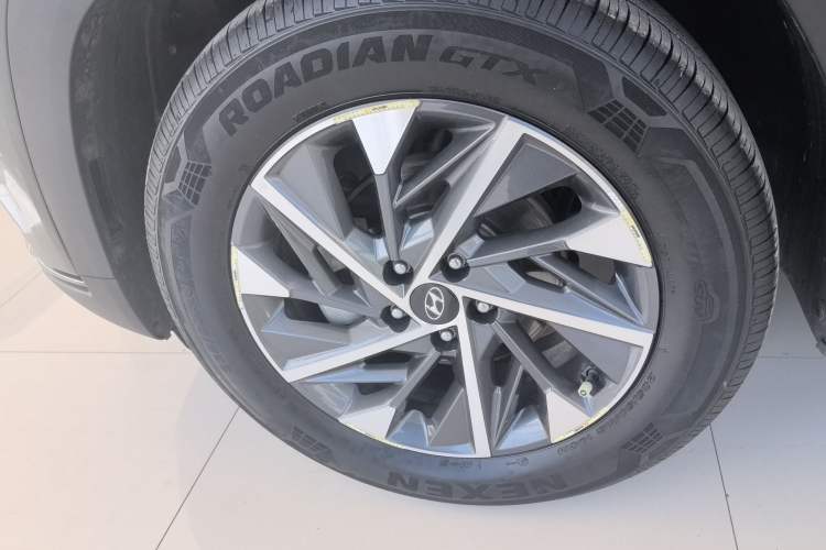 Used Hyundai Tucson 2022 Tucson L 1.5T DCT LUX Prestige Edition N Line Left Front Wheel Hub