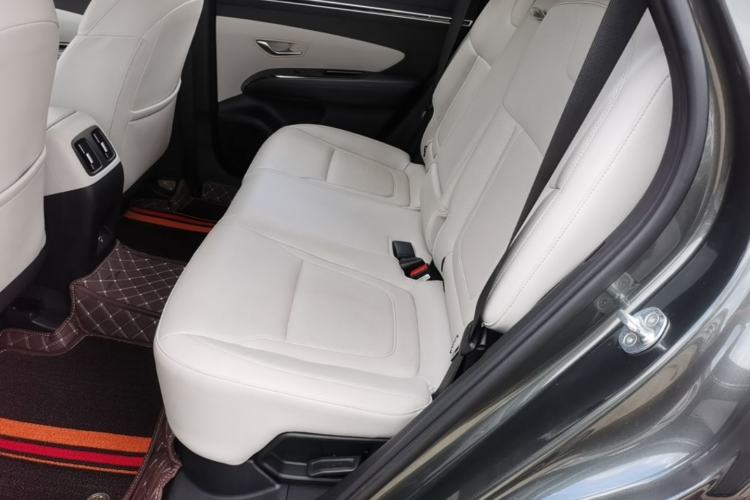 Used Hyundai Tucson 2022 Tucson L 2.0L Hybrid - Prestige Edition Left Rear Seat