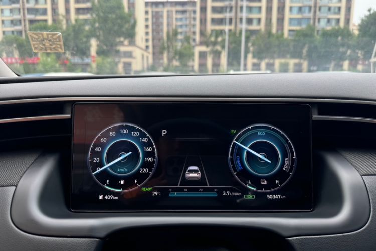 Used Hyundai Tucson 2022 Tucson L 2.0L Hybrid · Flagship Edition Odometer Close Up