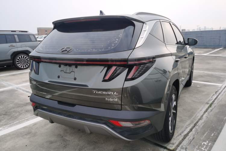 Used Hyundai Tucson 2022 Tucson L 2.0L Hybrid · Flagship Edition Rear Right 45 Deg