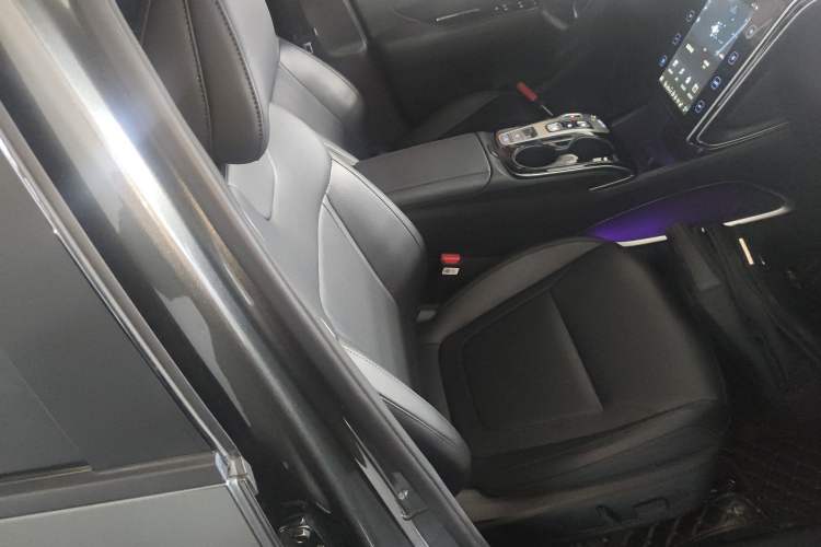 Used Hyundai Tucson 2022 Tucson L 2.0L Hybrid · Flagship Edition Right Front Seat