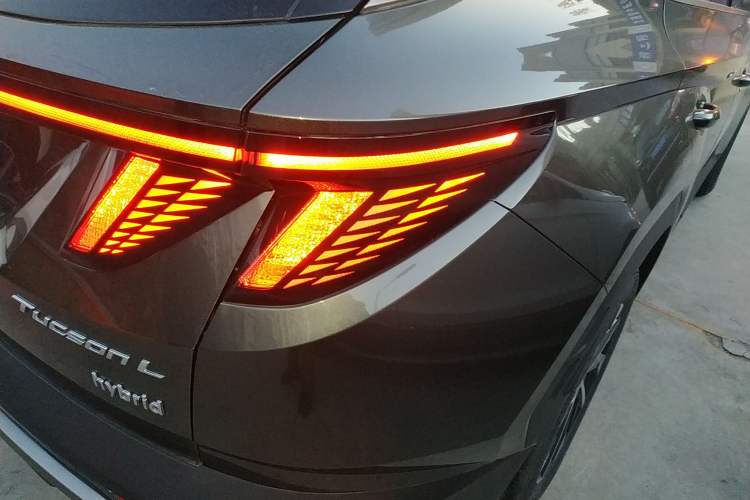 Used Hyundai Tucson 2022 Tucson L 2.0L Hybrid · Flagship Edition Right Rear Taillight