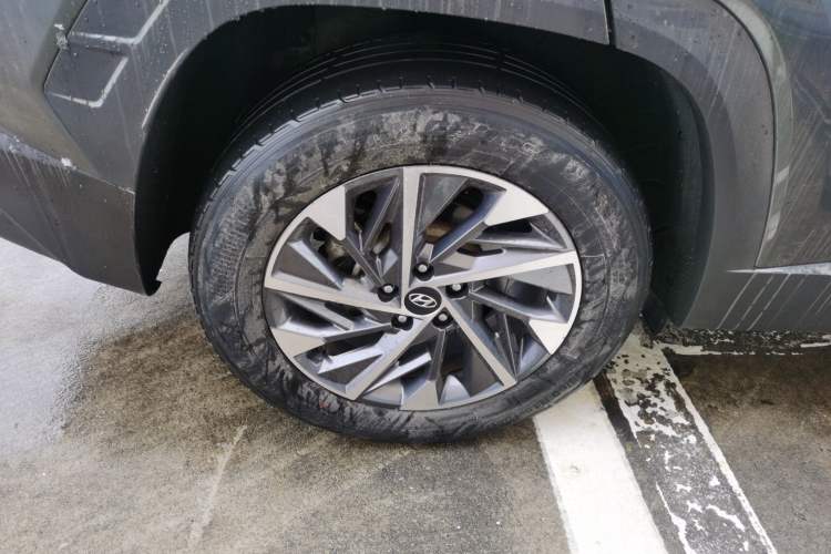 Used Hyundai Tucson 2022 Tucson L 2.0L Hybrid · Flagship Edition Right Rear Wheel Hub