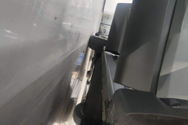 Used Hyundai Tucson 2022 Tucson L 2.0L Hybrid · Flagship Edition Right Side Sill