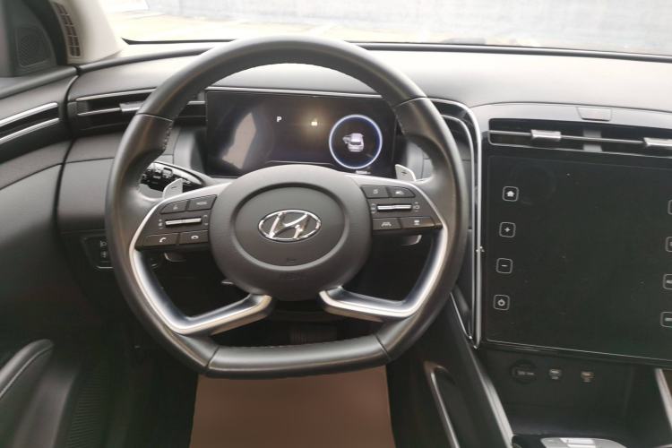 Used Hyundai Tucson 2022 Tucson L 2.0L Hybrid · Flagship Edition Steering Wheel