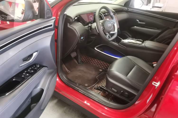 Used Hyundai Tucson 2022 Tucson L 2.0L Hybrid · Flagship Edition Driver Seat