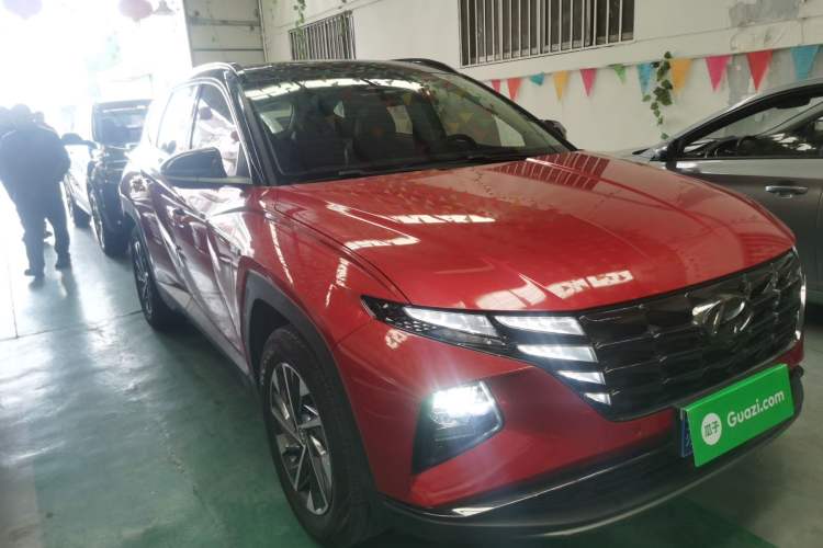 Used Hyundai Tucson 2022 Tucson L 2.0L Hybrid · Flagship Edition Front Right 45 Deg