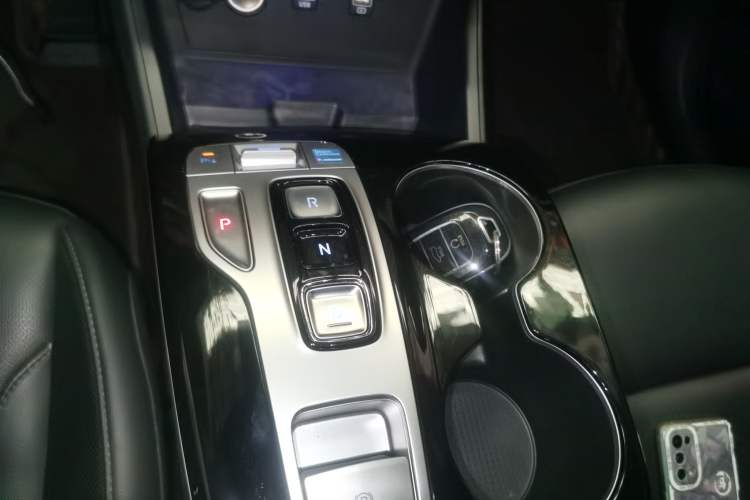 Used Hyundai Tucson 2022 Tucson L 2.0L Hybrid · Flagship Edition Gear Lever