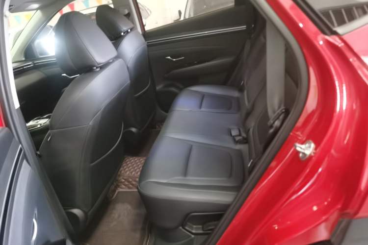 Used Hyundai Tucson 2022 Tucson L 2.0L Hybrid · Flagship Edition Left Rear Seat