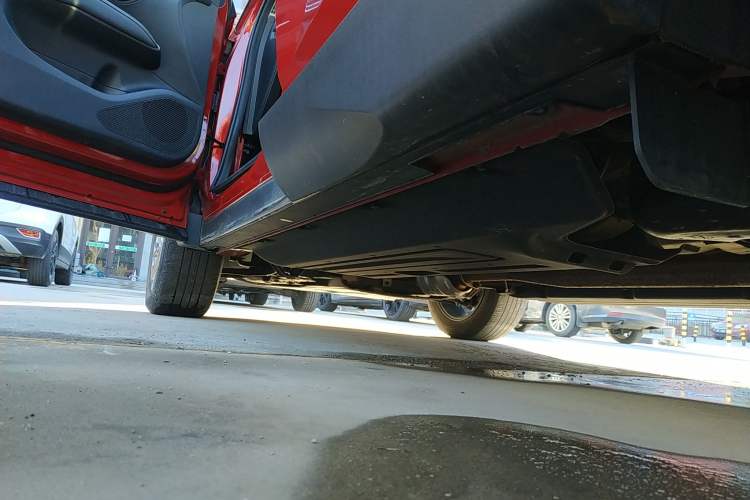 Used Hyundai Tucson 2022 Tucson L 2.0L Hybrid - Prestige Edition Left Side Sill