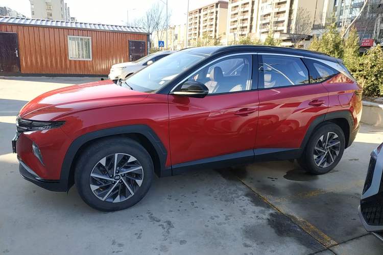 Used Hyundai Tucson 2022 Tucson L 2.0L Hybrid - Prestige Edition Left Side