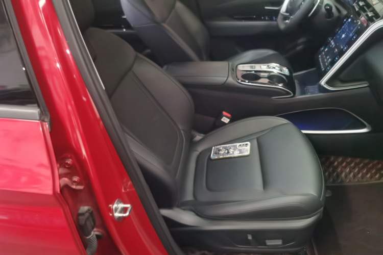 Used Hyundai Tucson 2022 Tucson L 2.0L Hybrid · Flagship Edition Right Front Seat