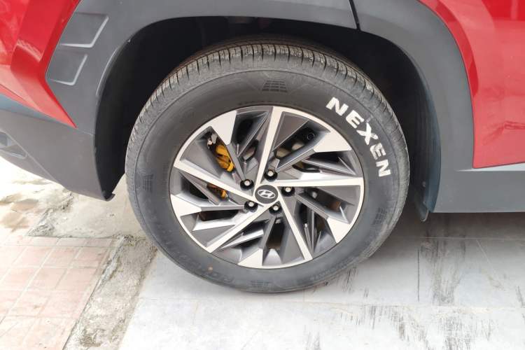 Used Hyundai Tucson 2022 Tucson L 2.0L Hybrid · Flagship Edition Right Rear Wheel Hub