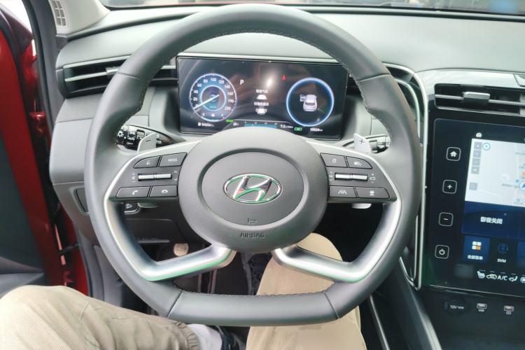Used Hyundai Tucson 2022 Tucson L 2.0L Hybrid · Flagship Edition Steering Wheel