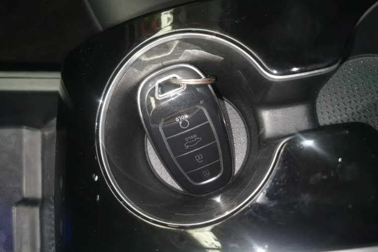 Used Hyundai Tucson 2022 Tucson L 2.0L Hybrid · Flagship Edition Vehicle Key
