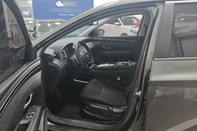 Used Hyundai Tucson 2022 Tucson L 2.0L Hybrid – Smart Enjoyment Version Left Front Seat