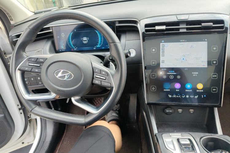 Used Hyundai Tucson 2022 Tucson L 1.5T DCT LUX Prestige Edition N Line Center Console