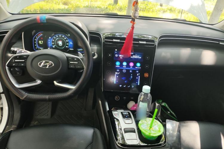 Used Hyundai Tucson 2022 Tucson L 1.5T DCT LUX Prestige Edition N Line Center Console