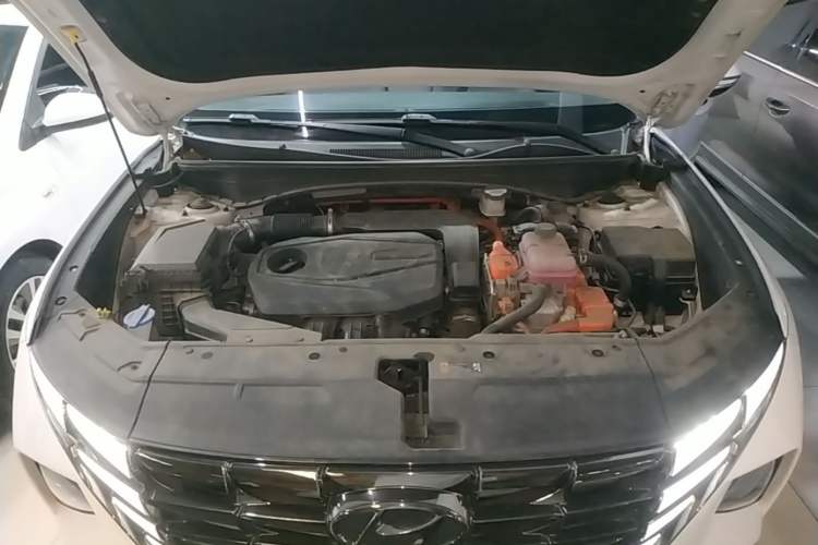 Used Hyundai Tucson 2022 Tucson L 2.0L Hybrid - Prestige Edition Engine Bay