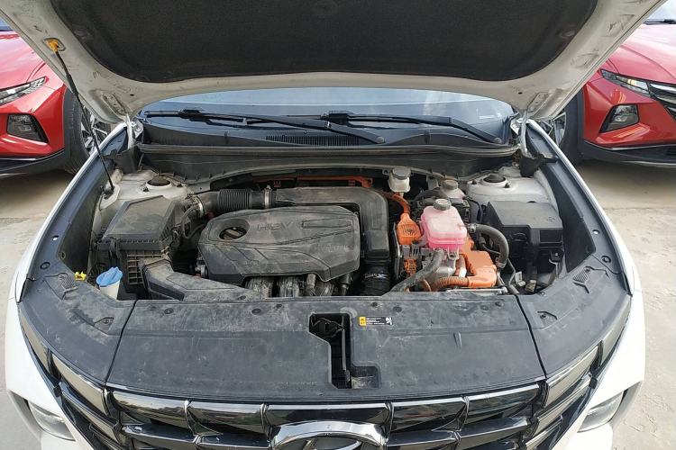 Used Hyundai Tucson 2022 Tucson L 2.0L Hybrid · Flagship Edition Engine Bay