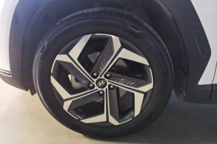 Used Hyundai Tucson 2022 Tucson L 1.5T DCT LUX Prestige Edition N Line Exterior 4