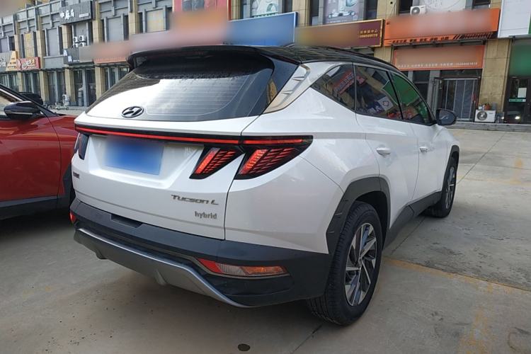 Used Hyundai Tucson 2022 Tucson L 2.0L Hybrid · Flagship Edition Exterior 5