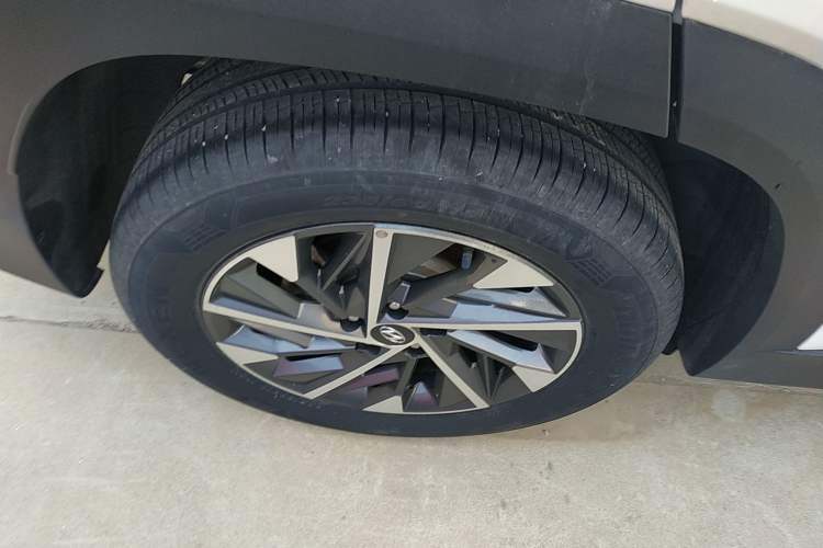 Used Hyundai Tucson 2022 Tucson L 2.0L Hybrid · Flagship Edition Exterior 8