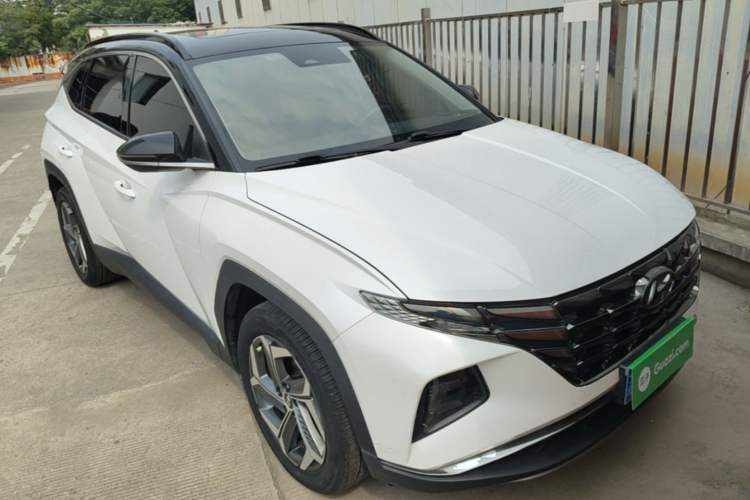 Used Hyundai Tucson 2022 Tucson L 1.5T DCT LUX Prestige Edition N Line Front Right 45 Deg