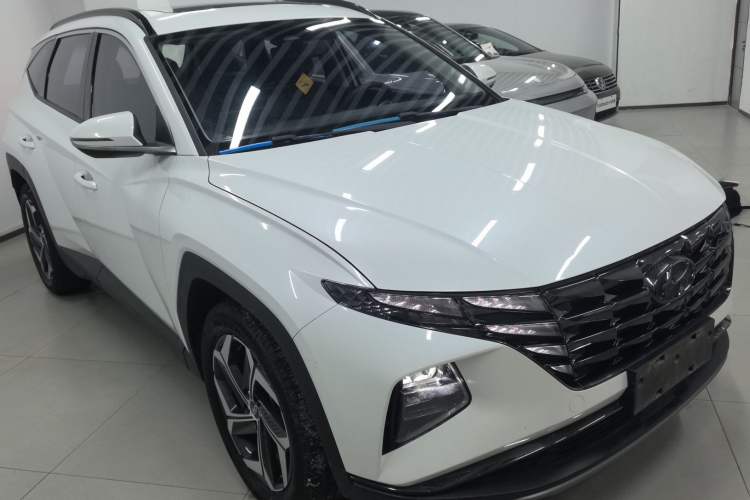 Used Hyundai Tucson 2022 Tucson L 1.5T DCT LUX Prestige Edition N Line Front Right 45 Deg