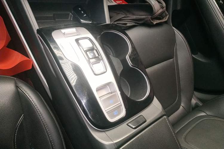 Used Hyundai Tucson 2022 Tucson L 1.5T DCT LUX Prestige Edition N Line Gear Lever