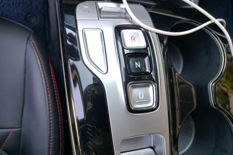 Used Hyundai Tucson 2022 Tucson L 2.0L Hybrid – Smart Enjoyment Version Gear Lever