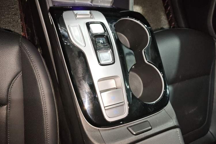 Used Hyundai Tucson 2022 Tucson L 1.5T DCT LUX Prestige Edition N Line Gear Lever
