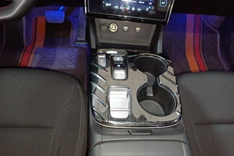 Used Hyundai Tucson 2022 Tucson L 2.0L Hybrid – Smart Enjoyment Version Gear Lever