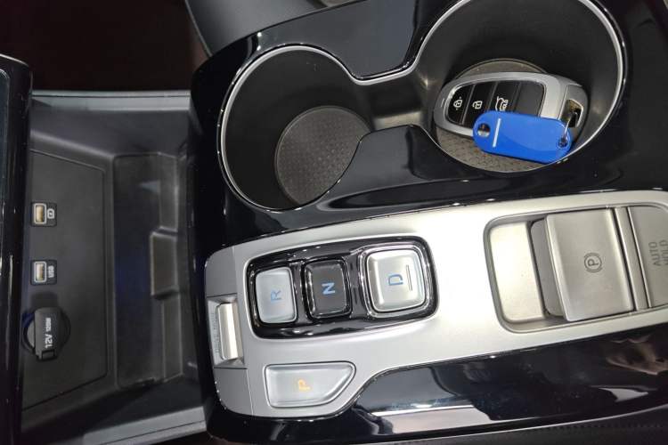 Used Hyundai Tucson 2022 Tucson L 1.5T DCT LUX Prestige Edition N Line Gear Lever